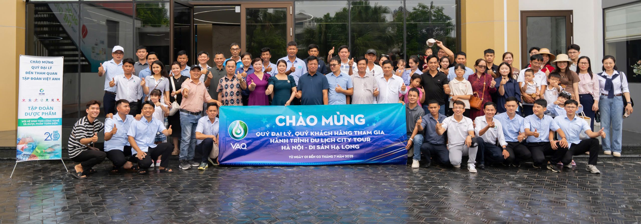 Thuốc thuỷ sản VAQ tri ân các đại lý tổ chức tour du lịch “ Khám phá vịnh Hạ Long”