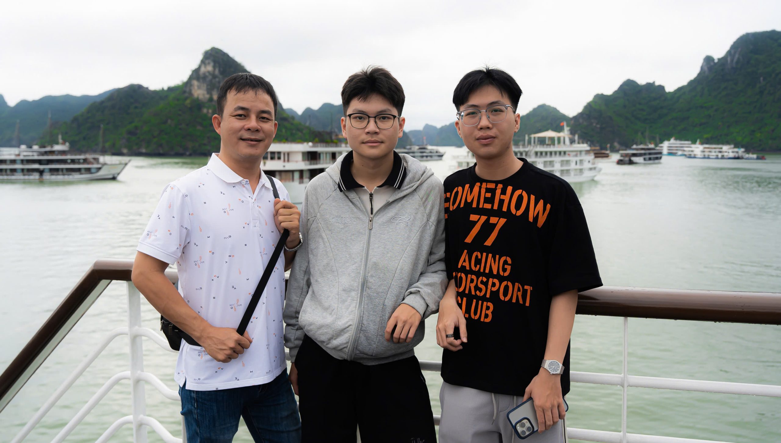 Thuốc thuỷ sản VAQ tri ân các đại lý tổ chức tour du lịch “ Khám phá vịnh Hạ Long”